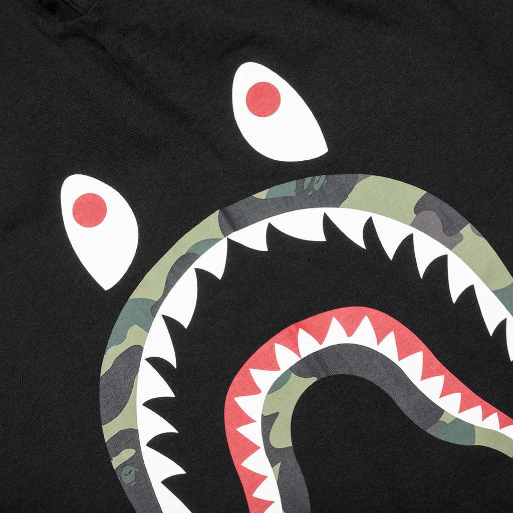 1st Camo Side Shark Tee - Black/Green