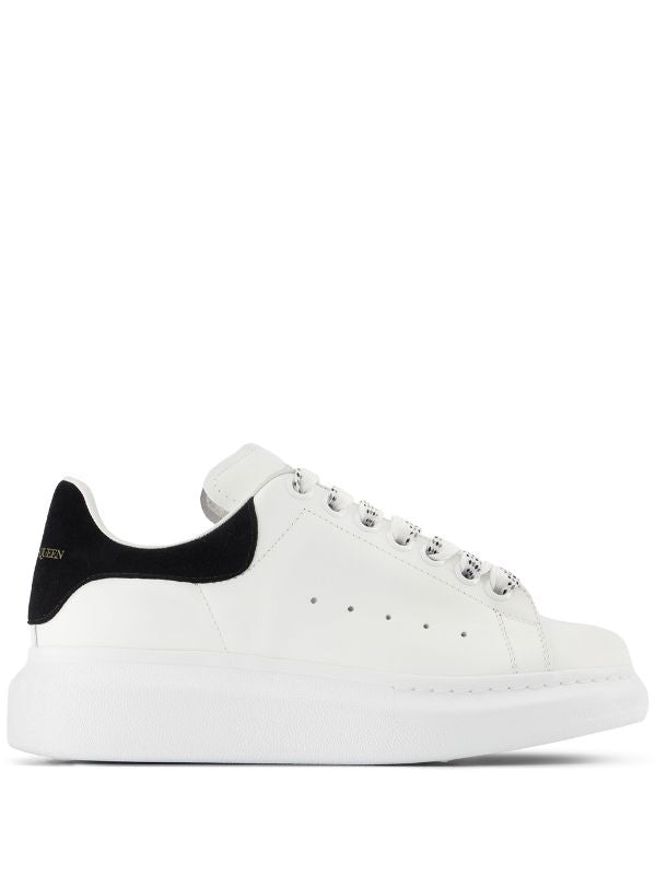 Alexander McQueen
Oversized low-top sneakers