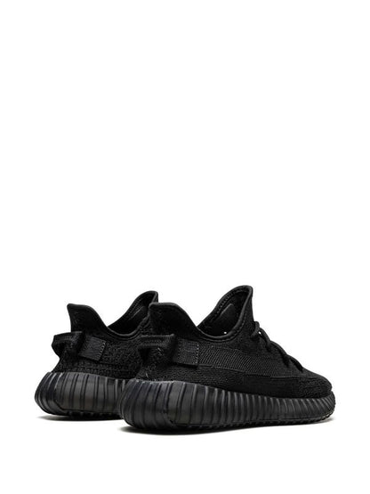 adidas Yeezy
YEEZY Boost 350 V2 &quot;Onyx&quot; sneakers