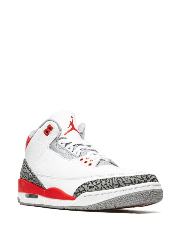 Jordan
Air Jordan 3 Retro OG &quot;Fire Red 2022&quot; sneakers