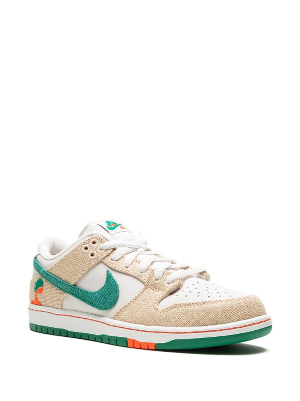 Nike
x Jarritos SB Dunk Low sneakers