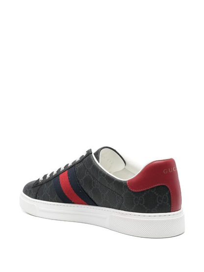 Gucci
Ace GG-canvas sneakers