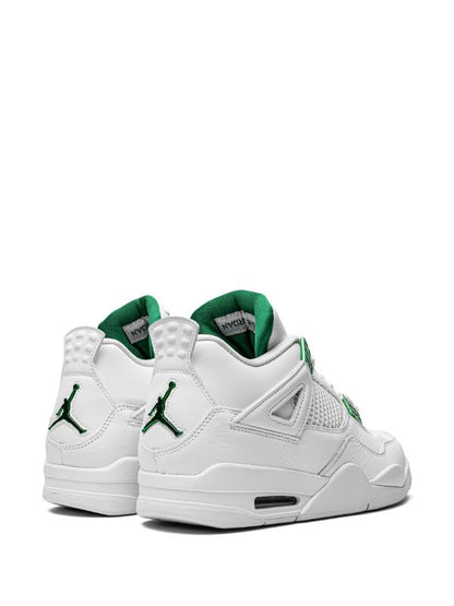 Jordan
Air Jordan 4 Retro sneakers