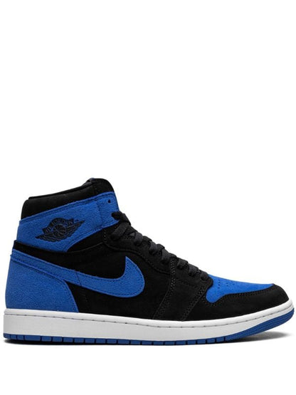 Jordanien
 Air Jordan 1 „Royal Reimagined“-Turnschuhe