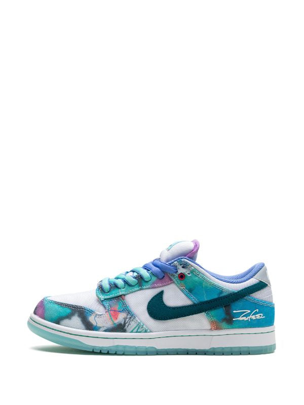 Nike
x Futura Laboratories SB Dunk Low &quot;Bleached Aqua&quot; sneakers