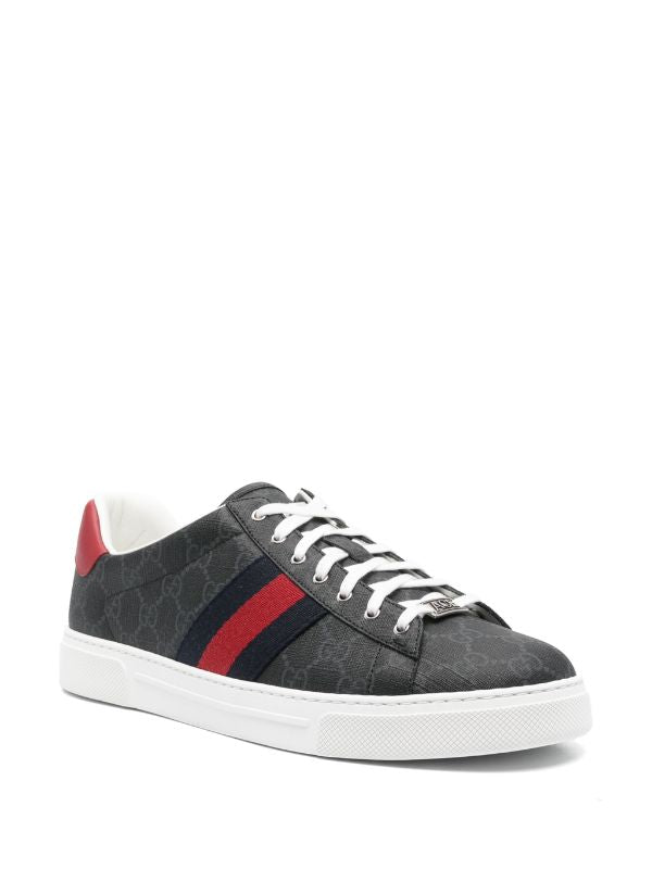 Gucci
Ace GG-canvas sneakers