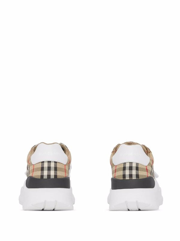 Burberry
Vintage Check-pattern touch-strap sneakers